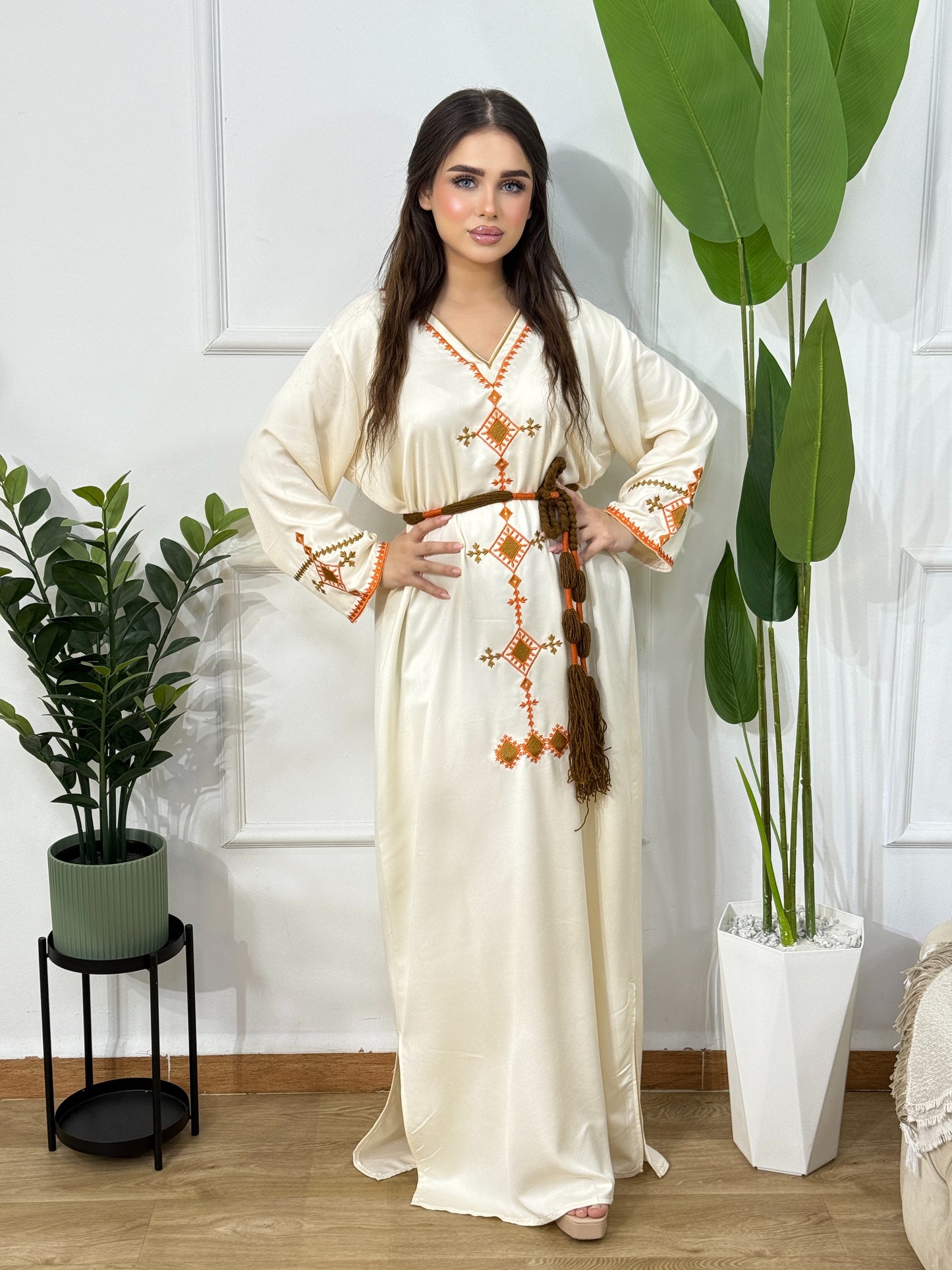 Robe Kahina – Élégance et confort en tissu Mlifa