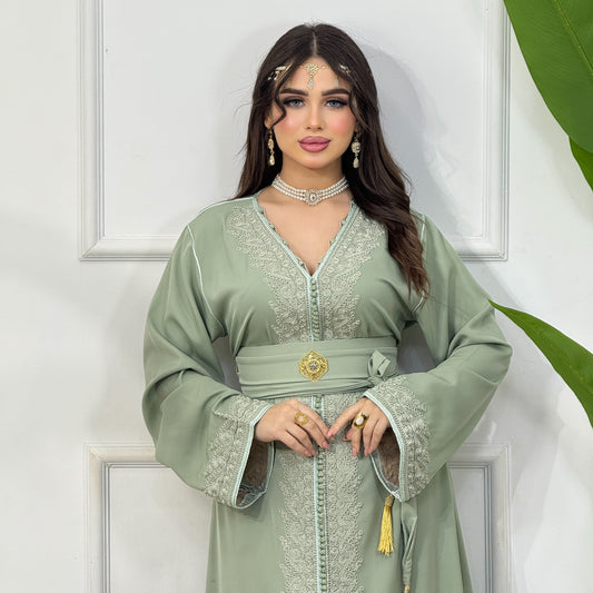 Caftan Amani – Élégance & Raffinement