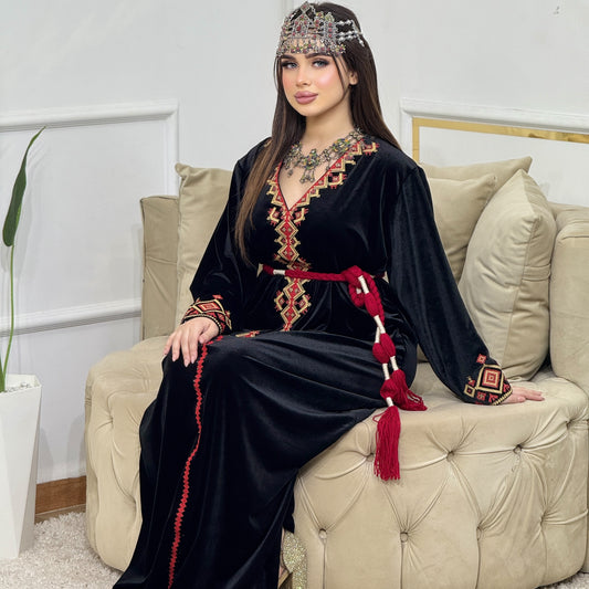 Robe Berbère – Velours Noir
Robe en