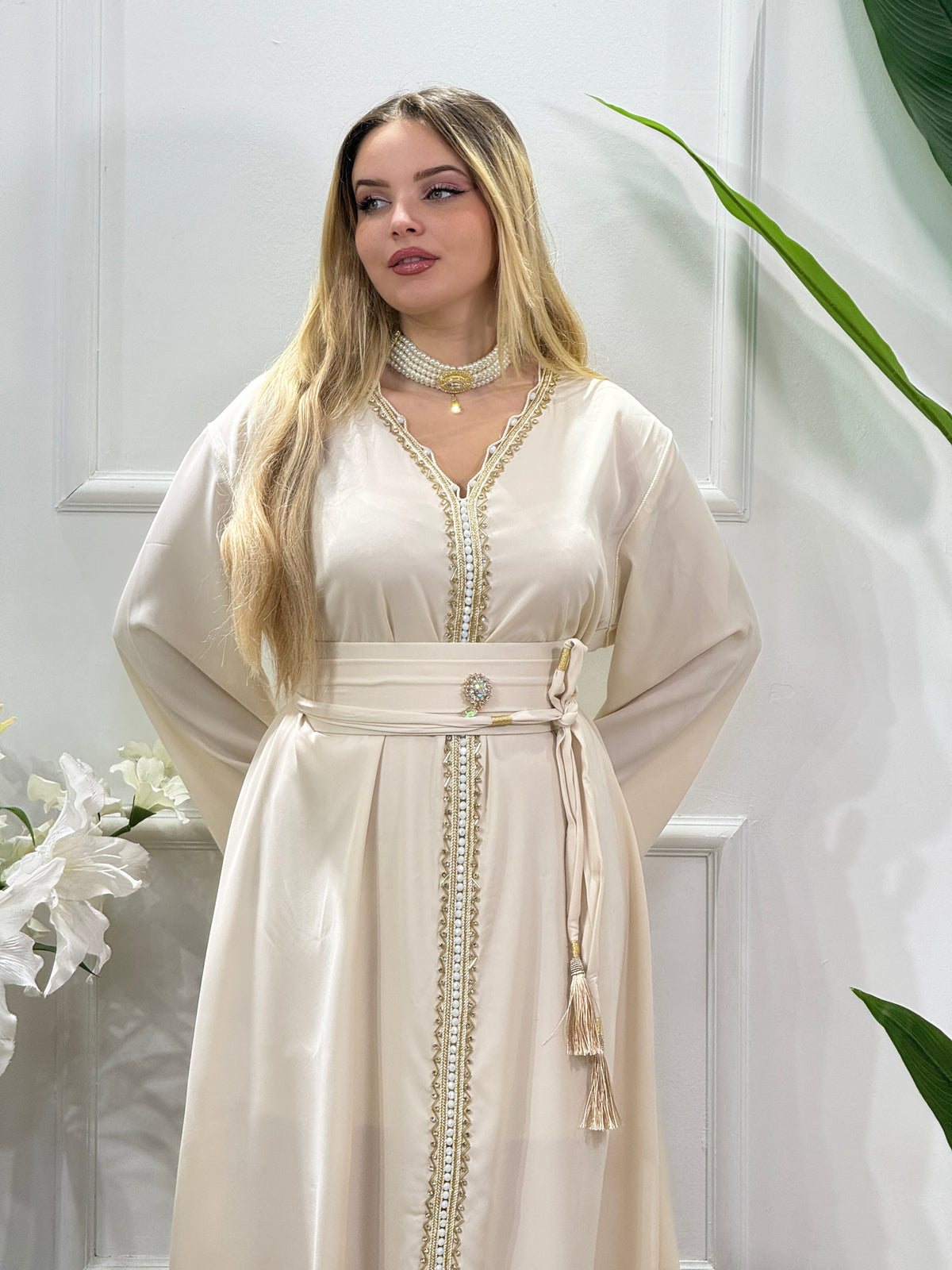 Caftan Sarah en crêpe – Plusieurs couleurs disponibles