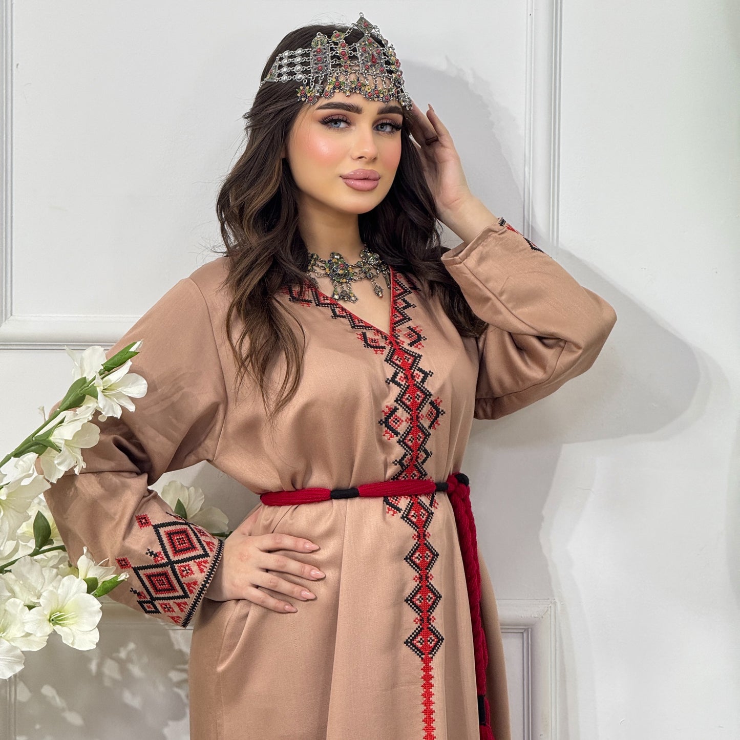 Robe Tinhinane – Broderie Point de Croix