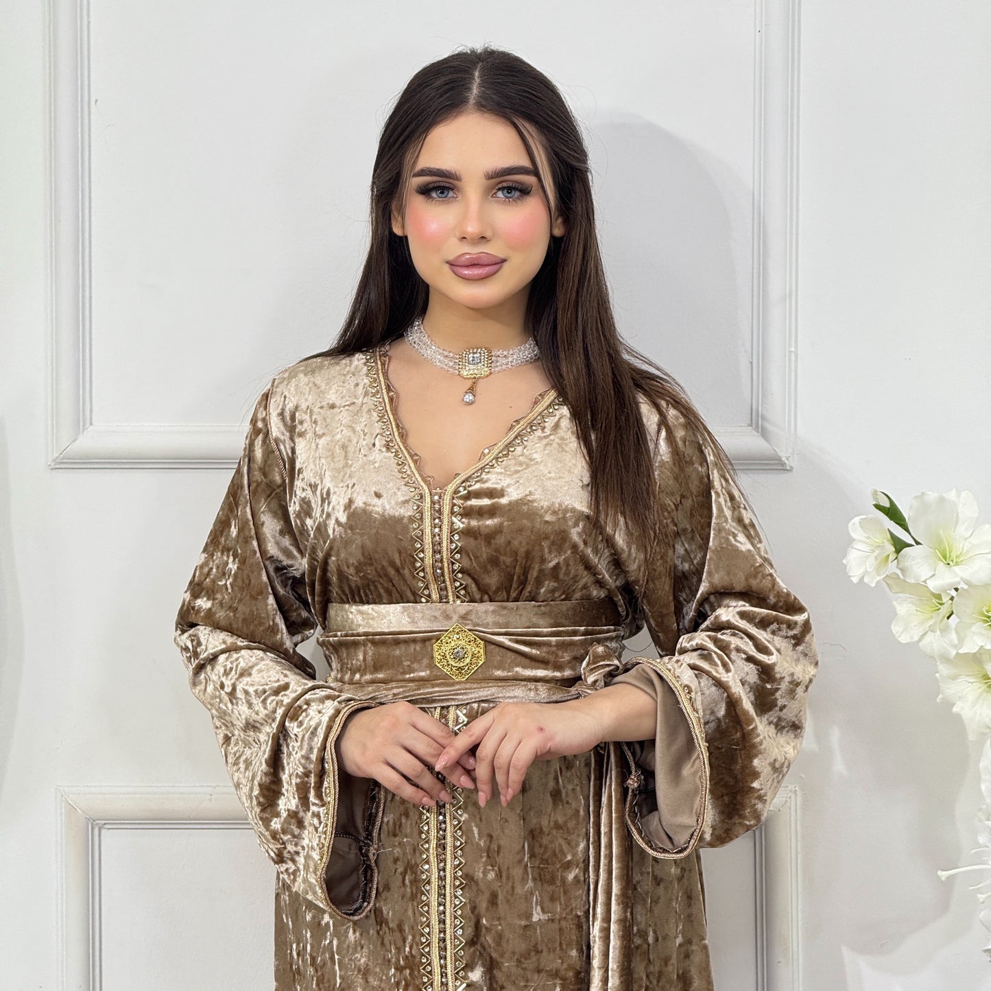 قفطان مخملي أنيق
