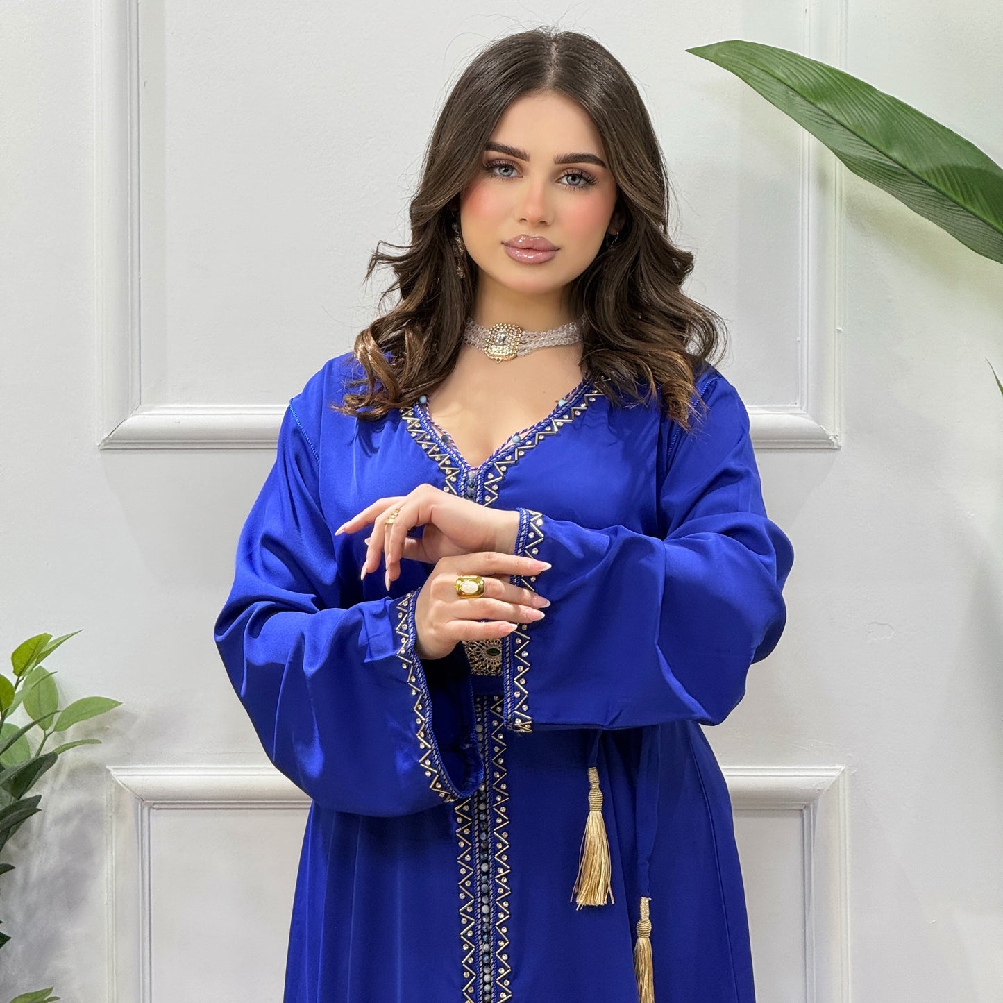 Caftan Sarah – Crêpe avec Cristaux Cousus Main | Tailles Standard (36 au 60)