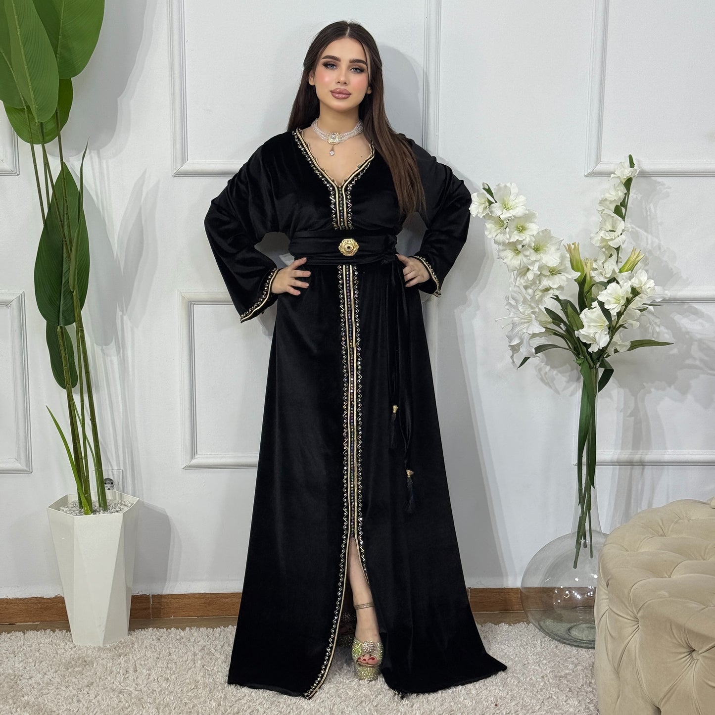 قفطان مخملي أنيق