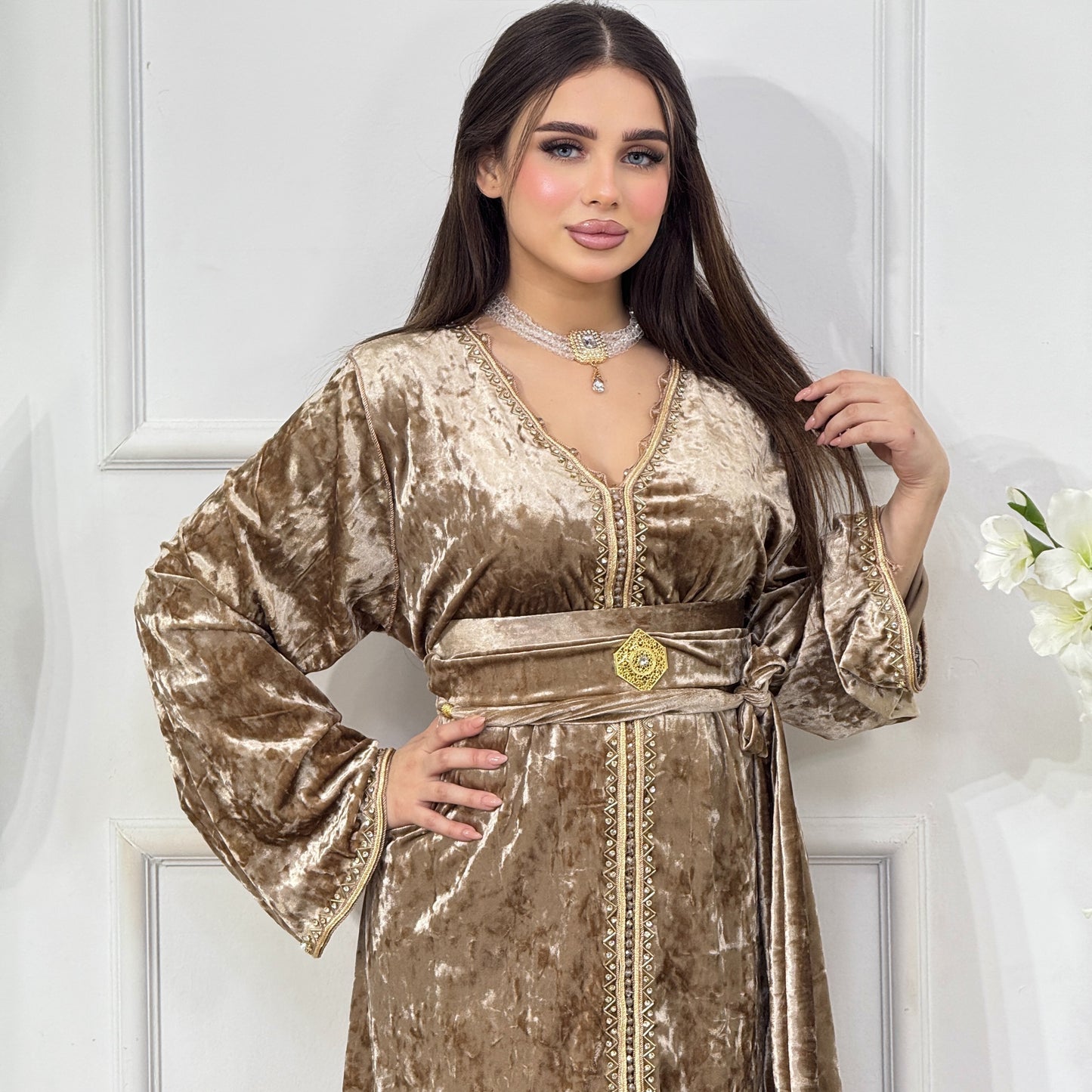 قفطان مخملي أنيق