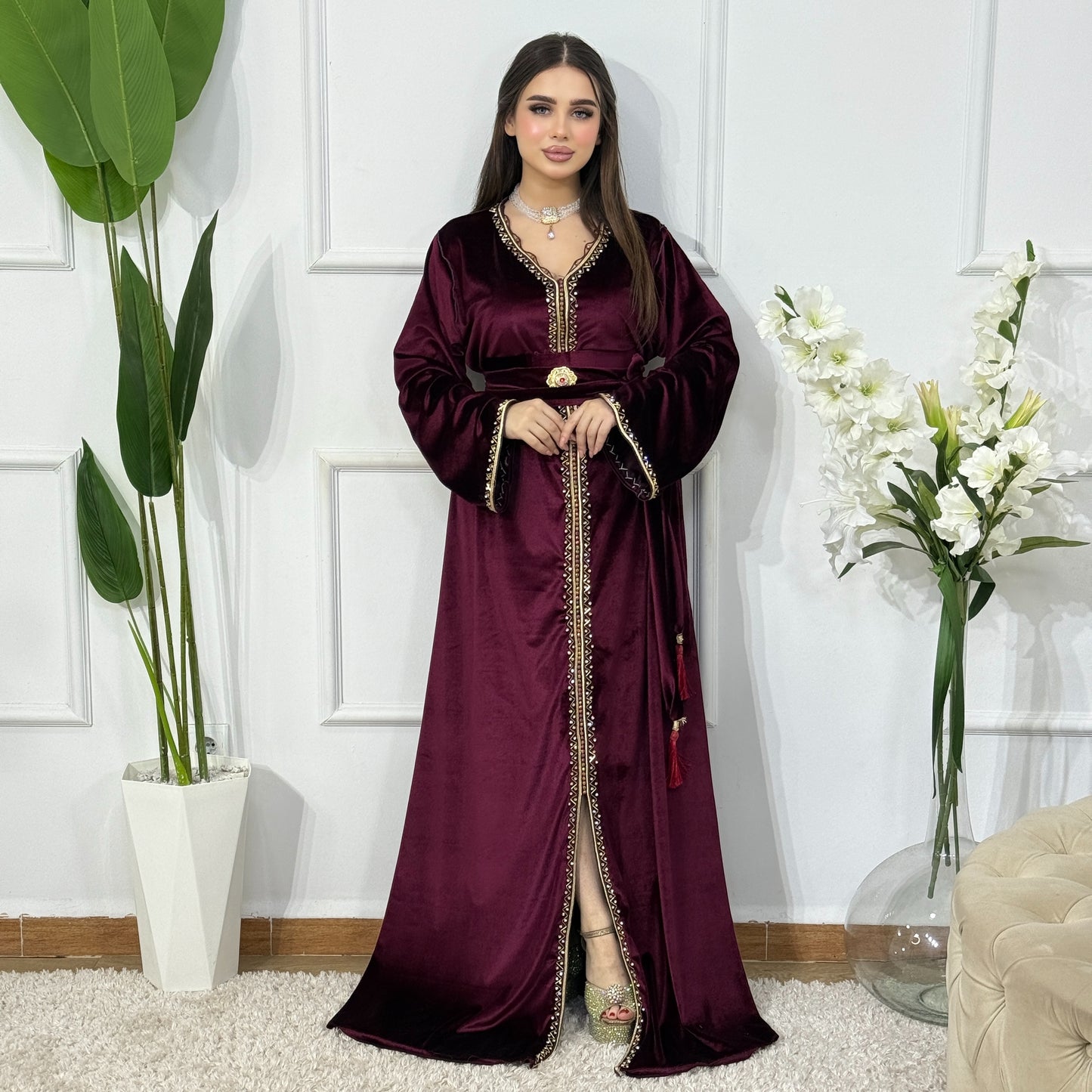 قفطان مخملي أنيق