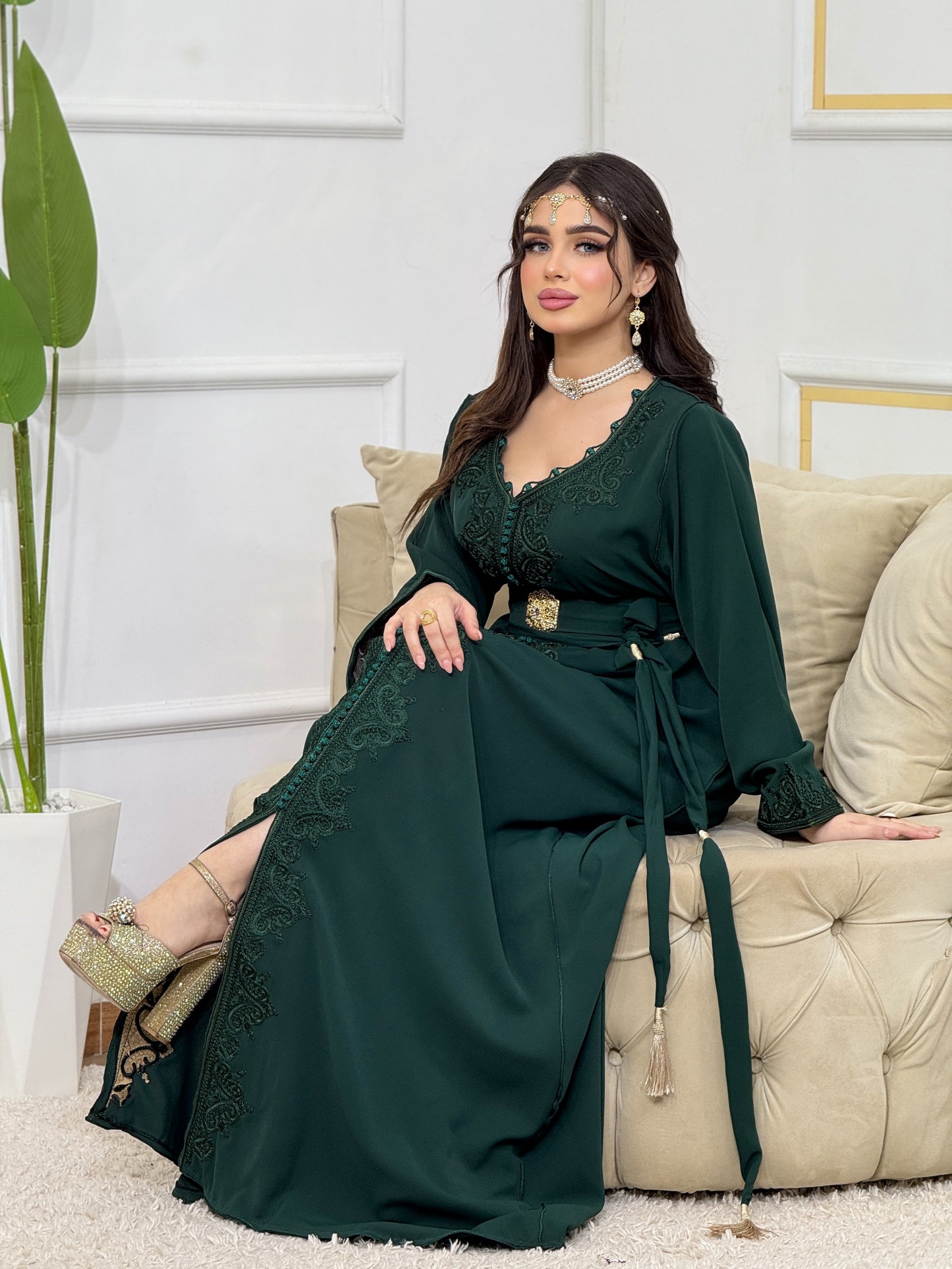 ✨ Caftan Assala – Vert Élégant