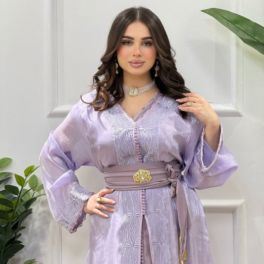 Caftan Manssouriya Organza Brodé – Satin & Cristaux
